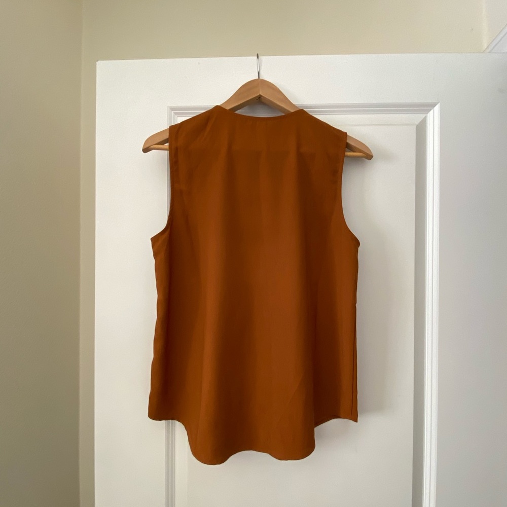 J Crew Ruffle Front Top - Picture 2 of 2